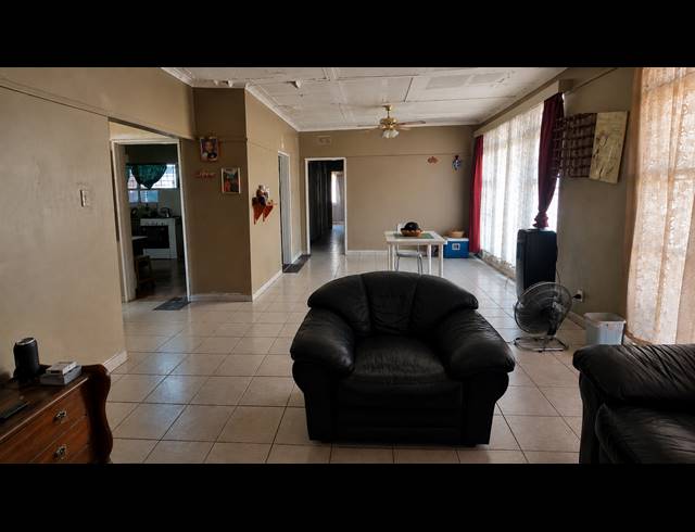3 BEDROOM HOUSE FOR SALE IN VANDERBIJLPARK CE 3